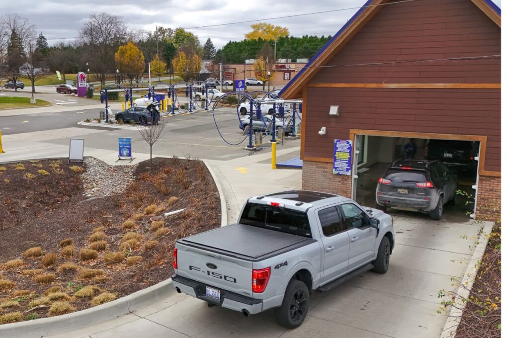 Jax Car Wash Howell free vacuum and wash lanes