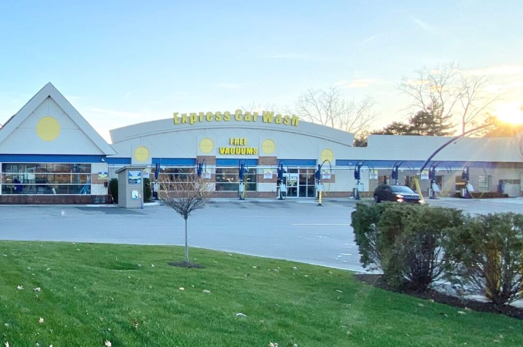 Jax Kar Wash exterior with free vacuums Clinton Township